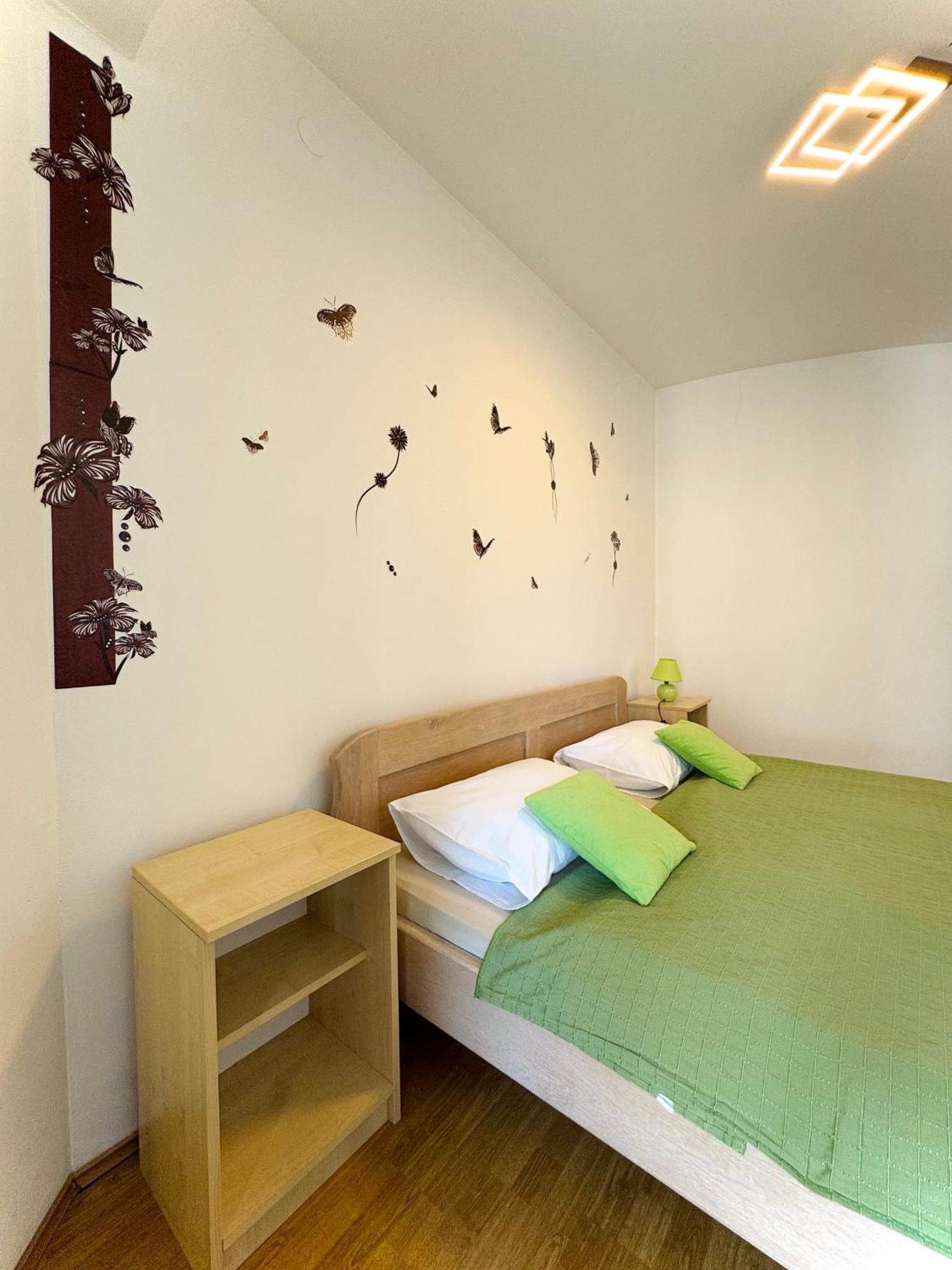 Elvira Apartament