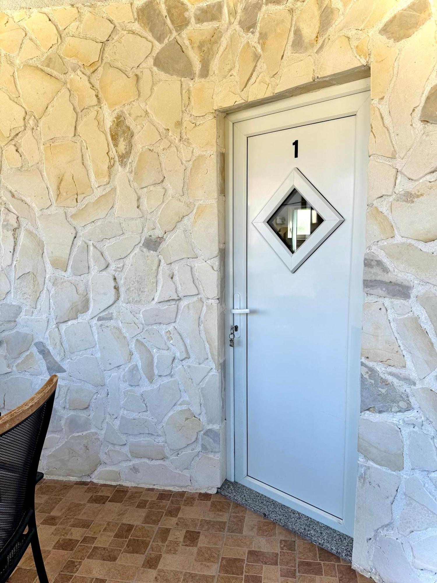 Elvira Apartament *